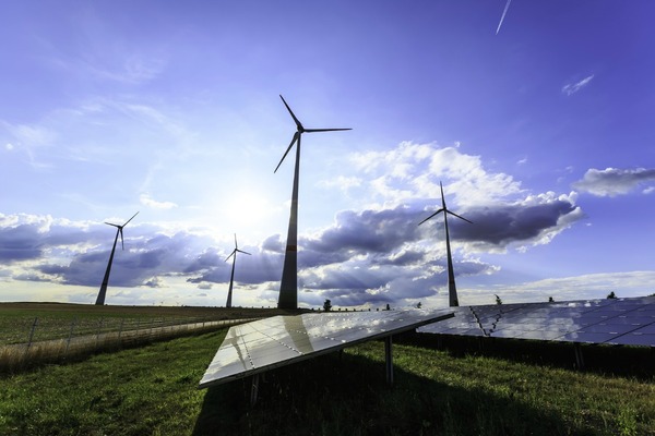 Renewable energy powers to record levels
