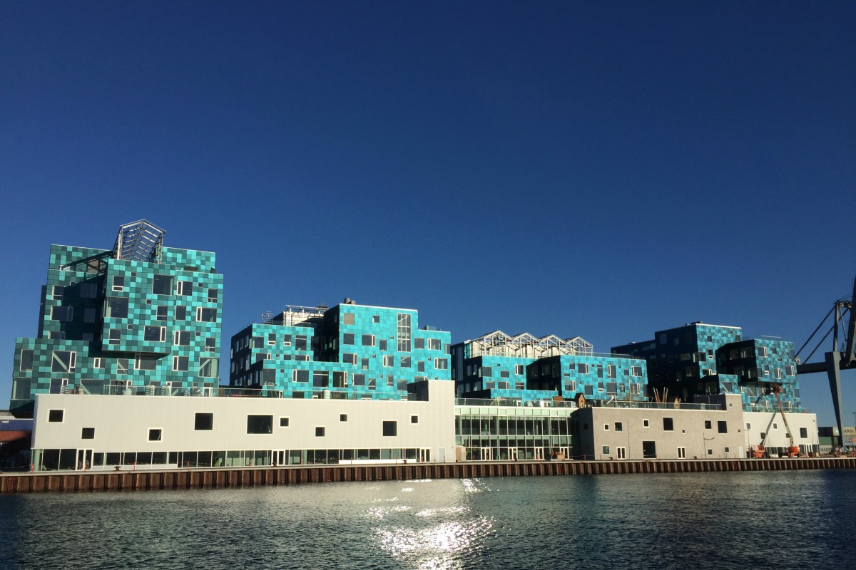 The school with its solar facade in the new Nordhavn district of Copenhagen