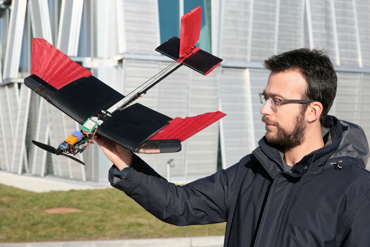 The drone is more manoeuvrable and more resistant in high winds
