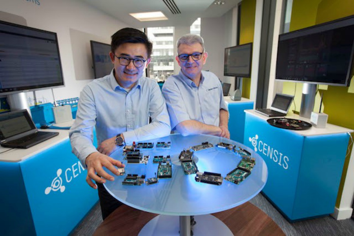 Leo Meng and Ian Bain celebrate the launch of BlueVib, Censis' 50th project