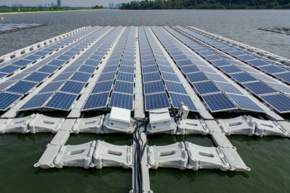 singapore boasts biggest floating solar project smart cities world