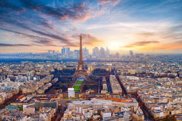Europcar plugs into Paris smart cities programme