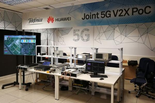 5G milestone for vehicle comms