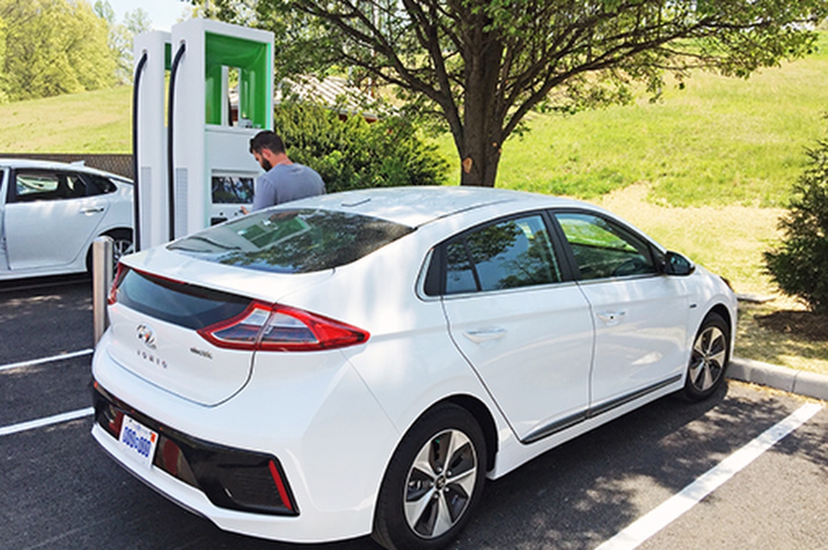 Chargers for Electrify America will be placed at intervals of no more than 195km