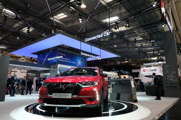 Groupe PSA and Huawei unveil connected vehicle