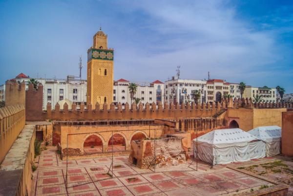 Off-grid system powers lighting in historic Moroccan city