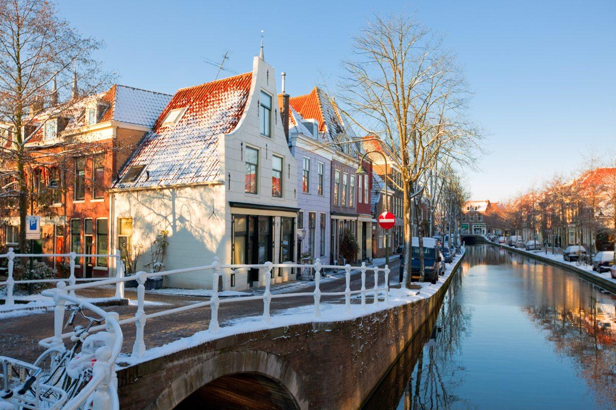 Many areas in Holland have fine-meshed waterways and canals that are heavily underused
