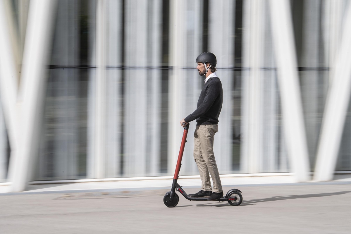The electric scooter can reach a maximum of 45km, depending on conditions
