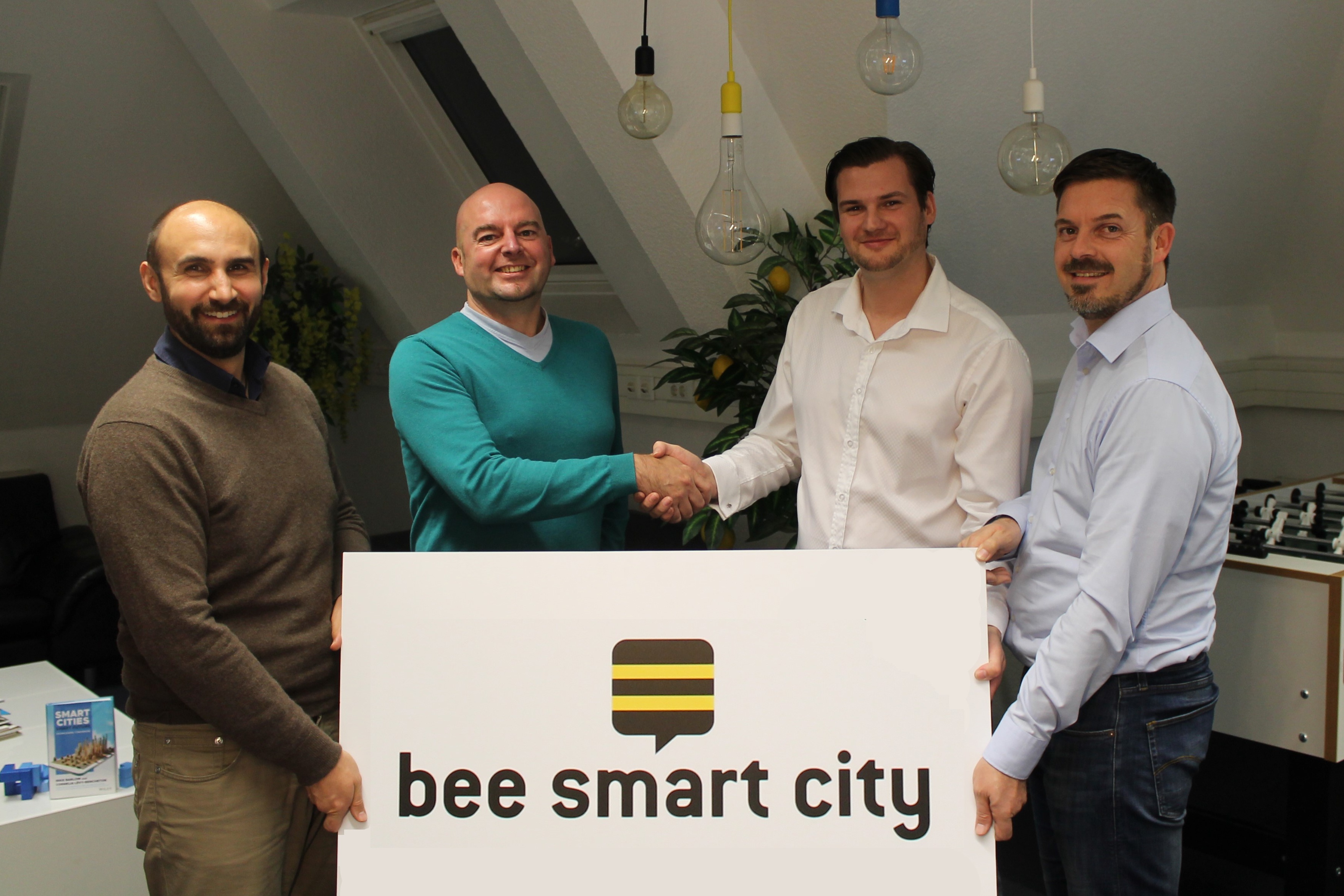 Bee Smart City will tap into the collective intelligence of smart city actors around the globe