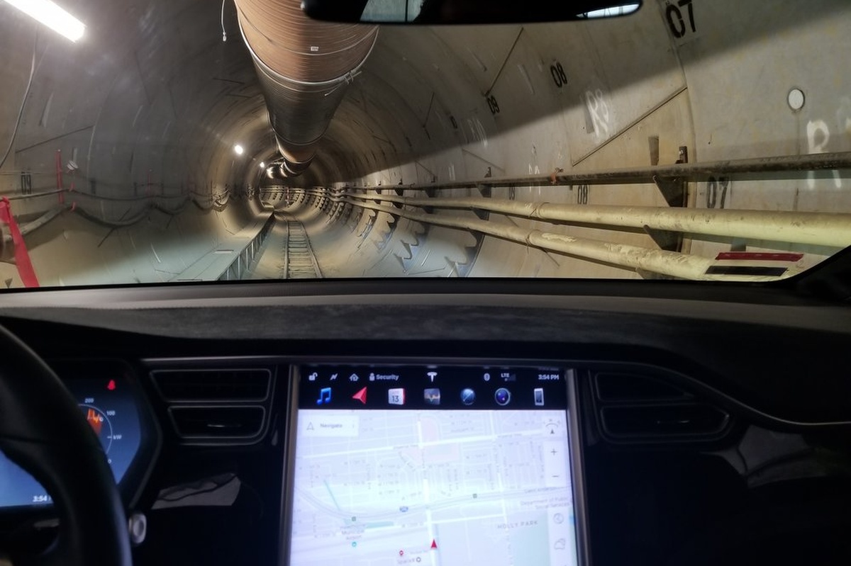 Tesla underground spb