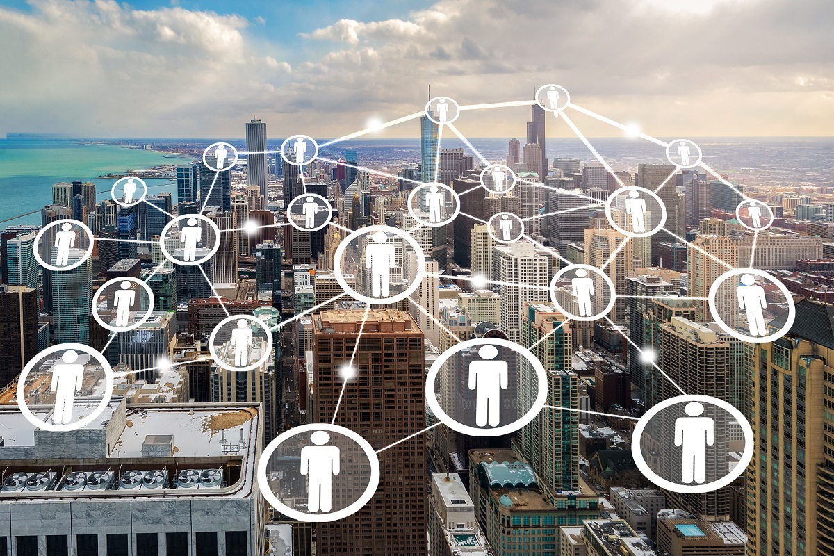 Smart cities at the edge: deploying decentralised success