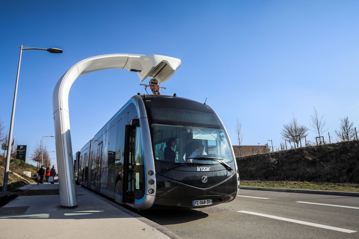The fully electric buses have a unique charging system with a rapid charge option
