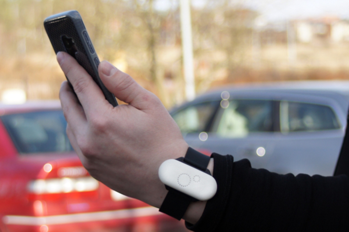 The air sensors are worn on the wrist and transmit data via Bluetooth