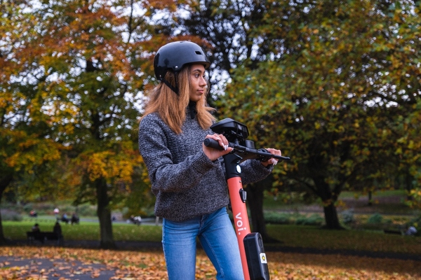 AI computer vision used on e-scooters to detect pedestrian movement
