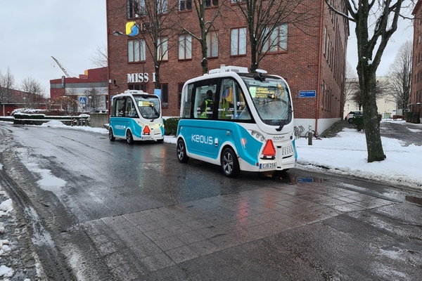 Autonomous shuttles manufactured by Navya will operate during office hours