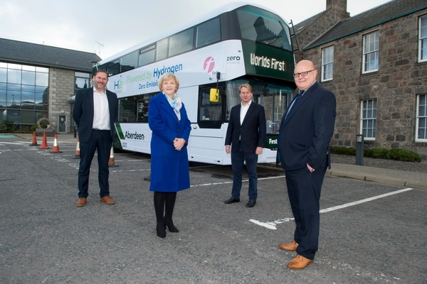 Hydrogen-powered buses start operating in Aberdeen