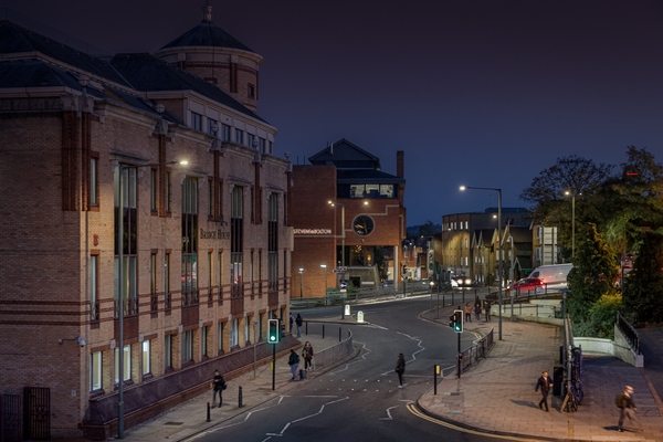 Surrey County Council rolls out intelligent street lighting