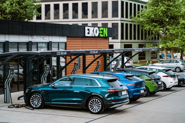 Ultrafast EV charging hub roll-out announced for Poland