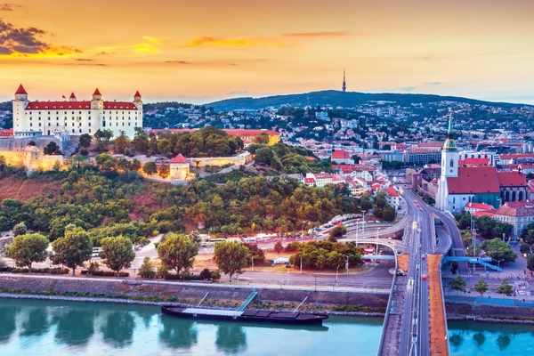 Companies join forces for intermodal transport service in Bratislava