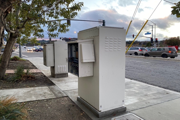 California city uses fuel cell technology to keep intersection running