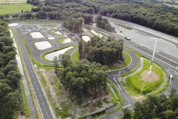 The Linas-Montlhéry UTAC Teqmo connected and autonomous test track