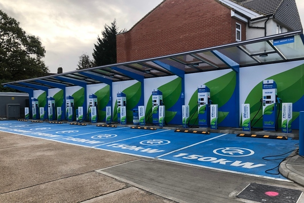 Forecourt charging supports UK government plan for net zero