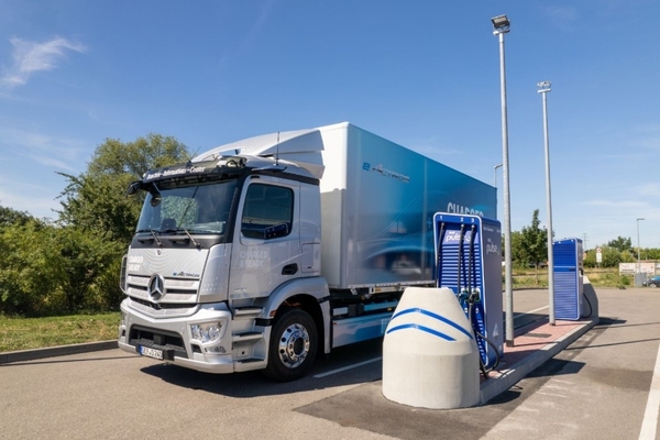 Electric charging corridor for e-trucks launched in Europe