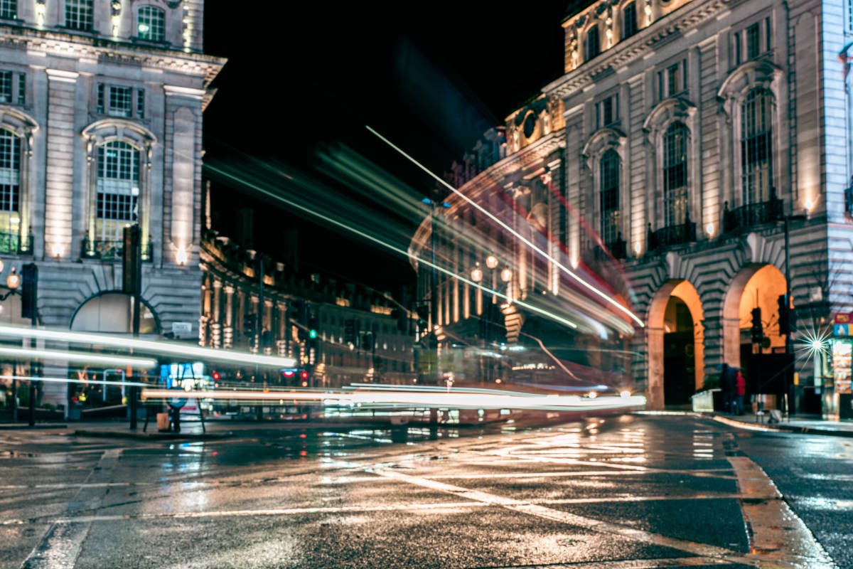 The Net Zero Transport Infrastructure for a Resilient Future Hub aims to reduce emissions across the UK transport sector's value chain