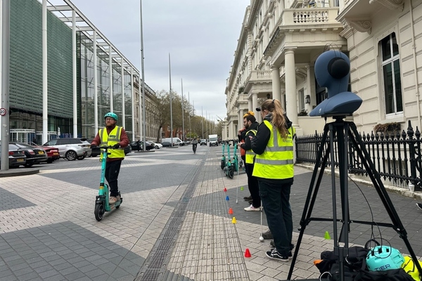 London tests universal e-scooter sound alert
