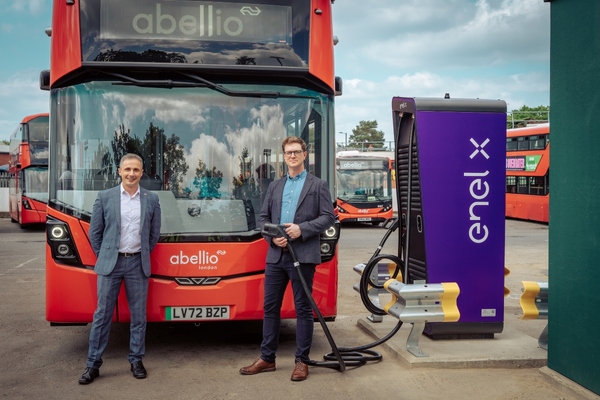Electric bus rollout begins in London’s Twickenham borough