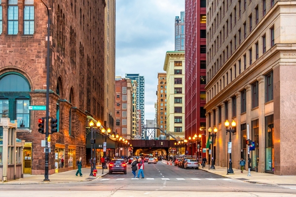 Chicago considers launch of municipally owned grocery store