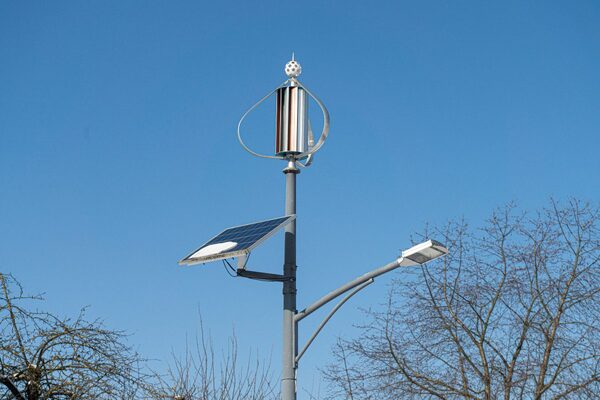 Installed base of smart streetlights to reach 64 million by 2027