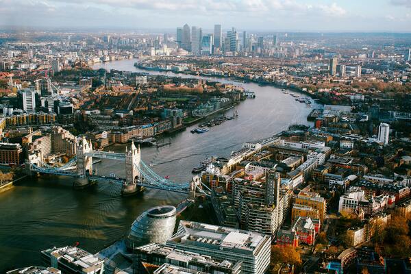 Could electric vessels on River Thames help to power London?