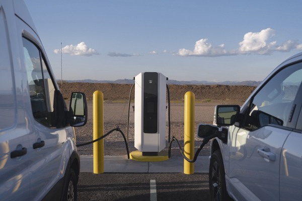 Dallas selects Ford Pro to advance charging infrastructure