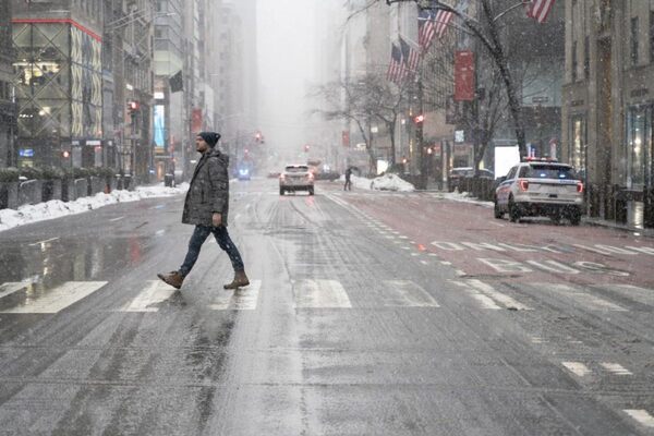 Iteris_pedestrian_sensor_smart_cities_PR.jpg