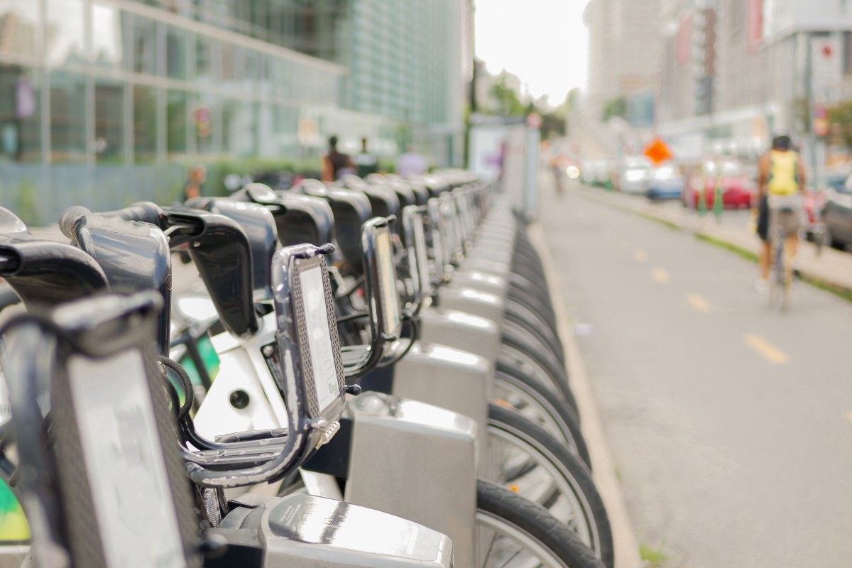 Quebec_bikeshare_smart_cities_Adobe.jpg