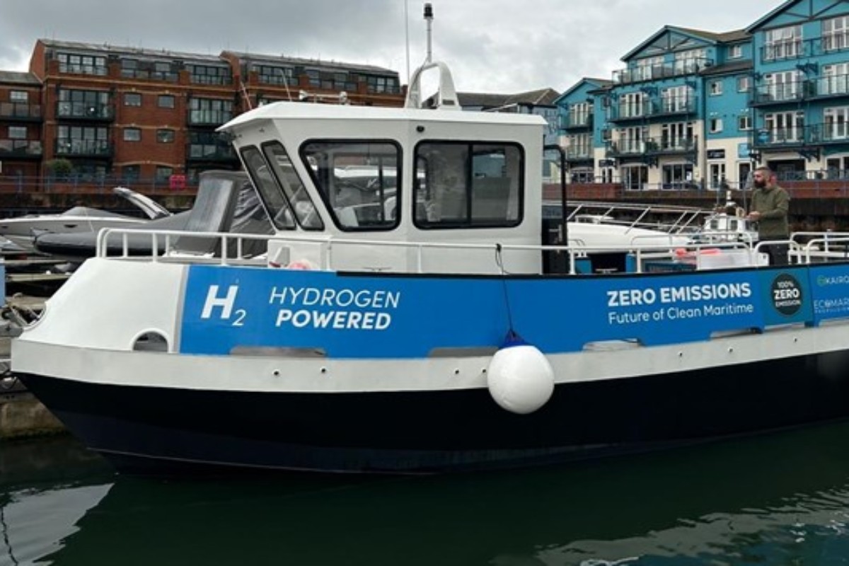 Exeter Port Authority tests electric hydrogen boat