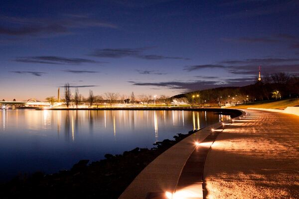 Canberra_by_night_smart_cities_Adobe.jpg