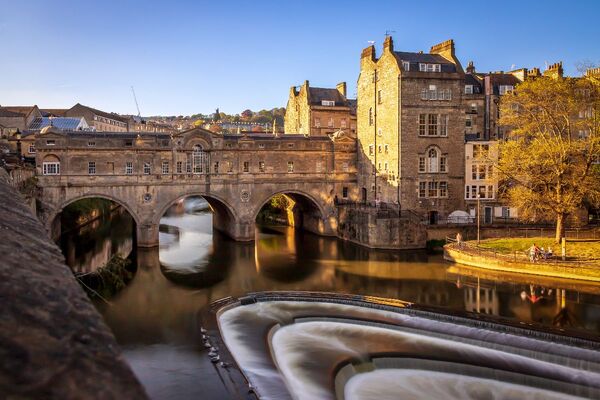 Pulteney_Bridge_and_the_River_Avon_Bath_smart_cities_Adobe.jpg