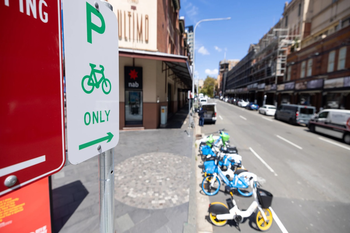 Sydney creates first on-street parking bay for shared bikes