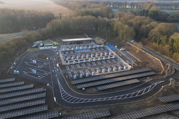 Winchester_superhub_InstaVolt_smart_cities_PR.jpg Winchester_superhub_InstaVolt_smart_cities_PR.jpg