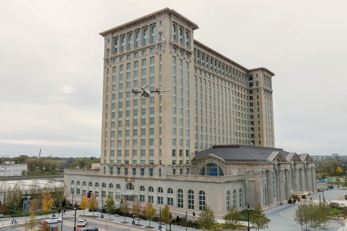 Cargo drone pilot launches at Michigan innovation district