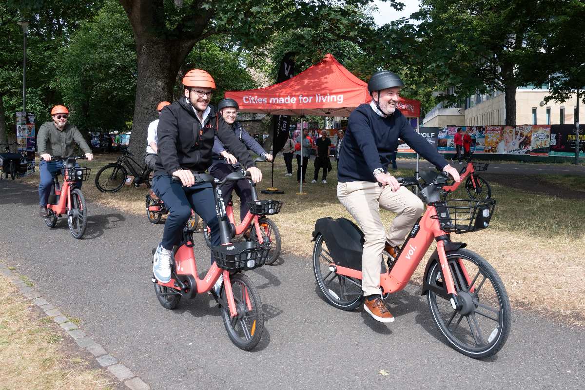 Edinburgh launches e-bike hire programme with Voi