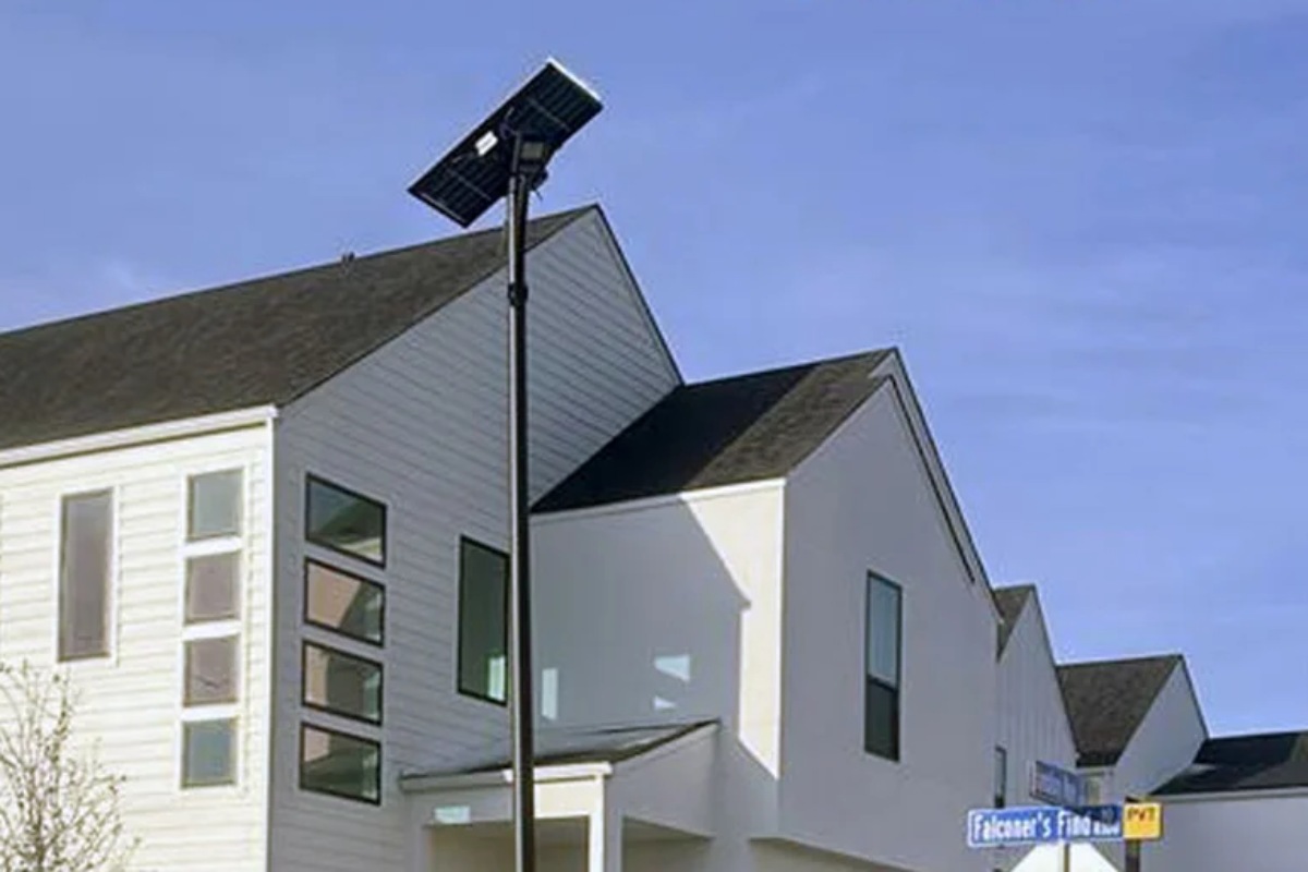 Solar-powered streetlights set to illuminate Austin community