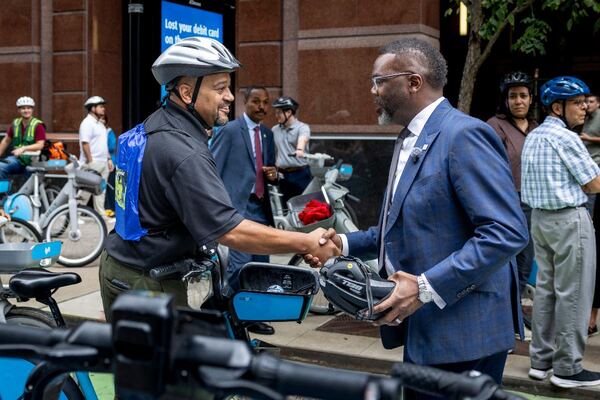 Chicago mayor and ebikes smart cities PR Chicago mayor and ebikes smart cities PR