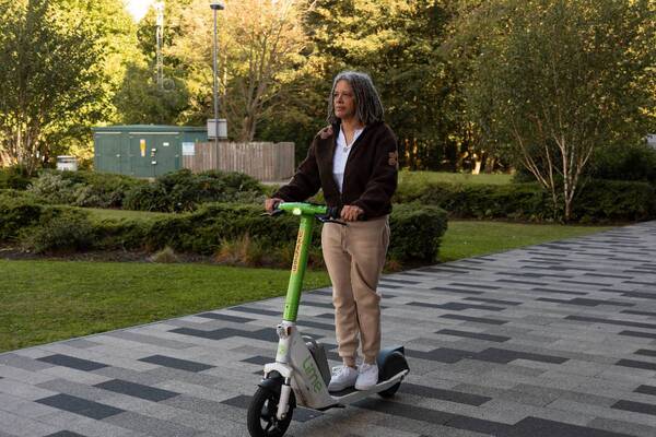 CoMoUk micormobility pilot smart cities PR