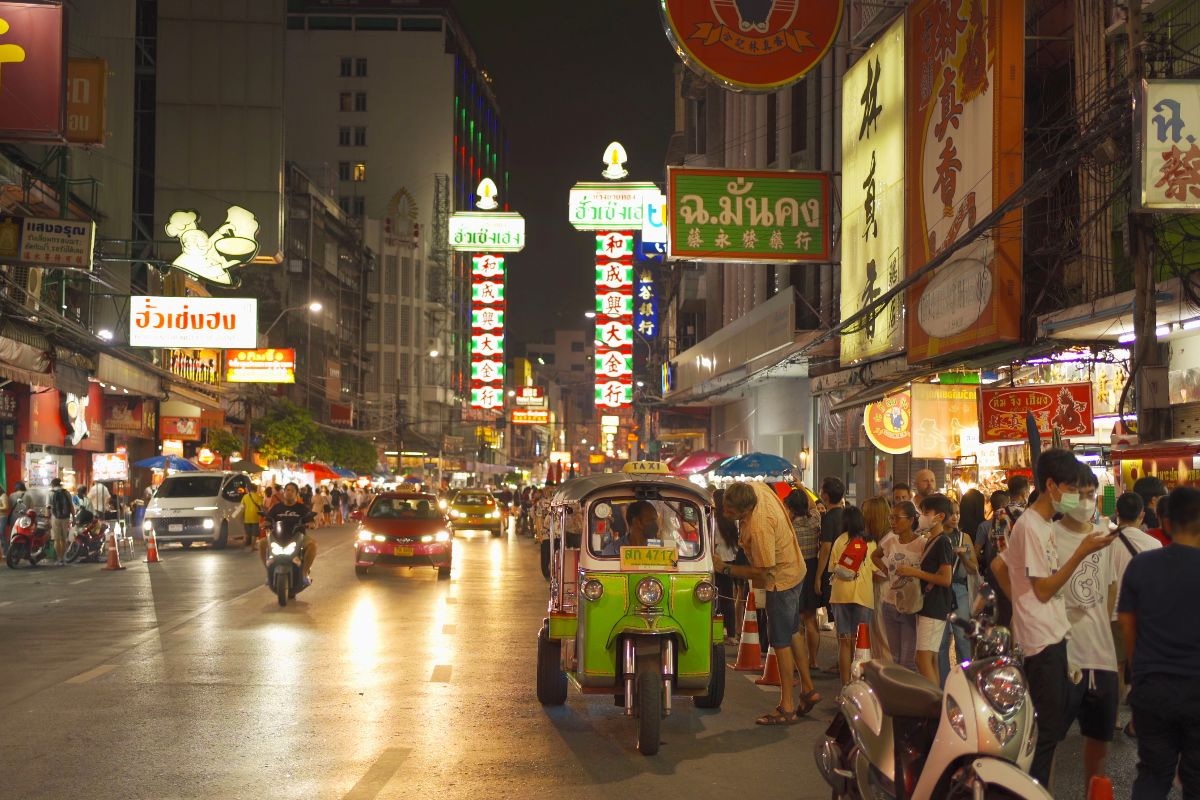 Toyota and Honda team to promote road safety in Thailand