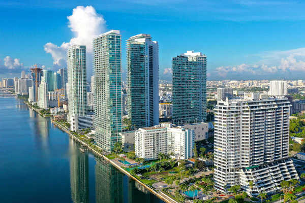 Miami moves to eliminate single-use plastics in city contracts