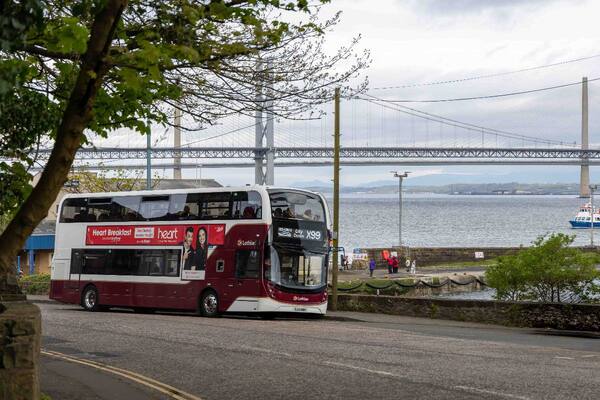 Google 和 Arrive 合作提供实时旅行数据