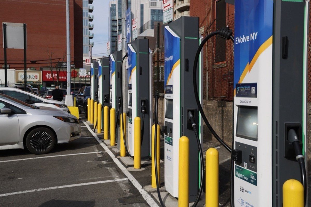 NYC expands public EV charging network